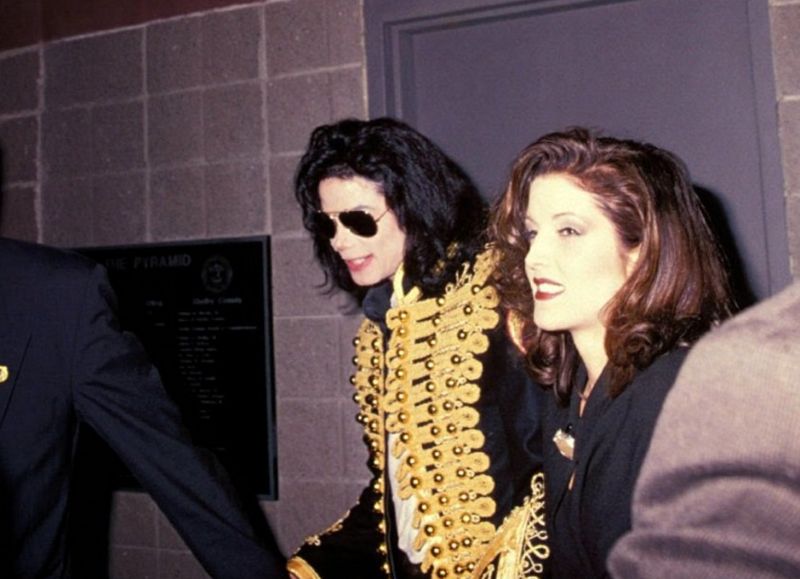 30 Beautiful Pics Of Michael Jackson And Lisa Marie Presley