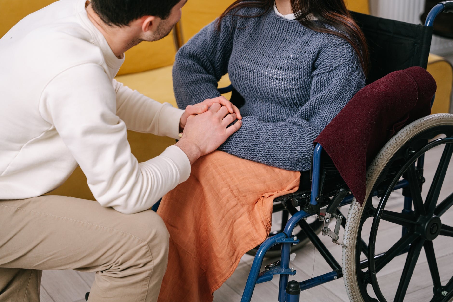 Ortopedia Logroño Iregua: ¿Cómo pueden mantener la temperatura corporal, personas en sillas de ruedas?