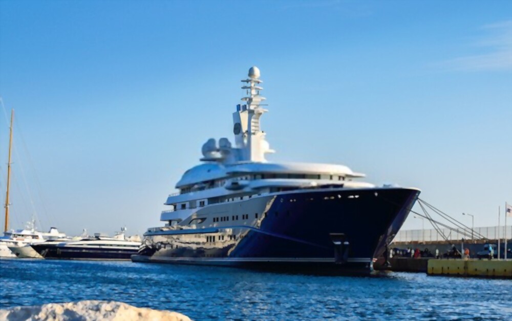 biggest yacht in the world