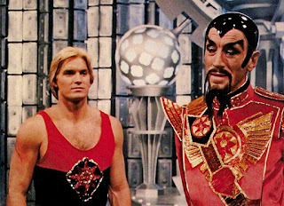 Sam J. Jones y Max von Sydow en Flash Gordon Sam J. Jones y Max von Sydow en Flash Gordon