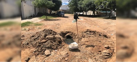 Esgoto à céu aberto na Rua Ricardo Felipe, antiga Av. Bélgica no Bairro Jardim Europa