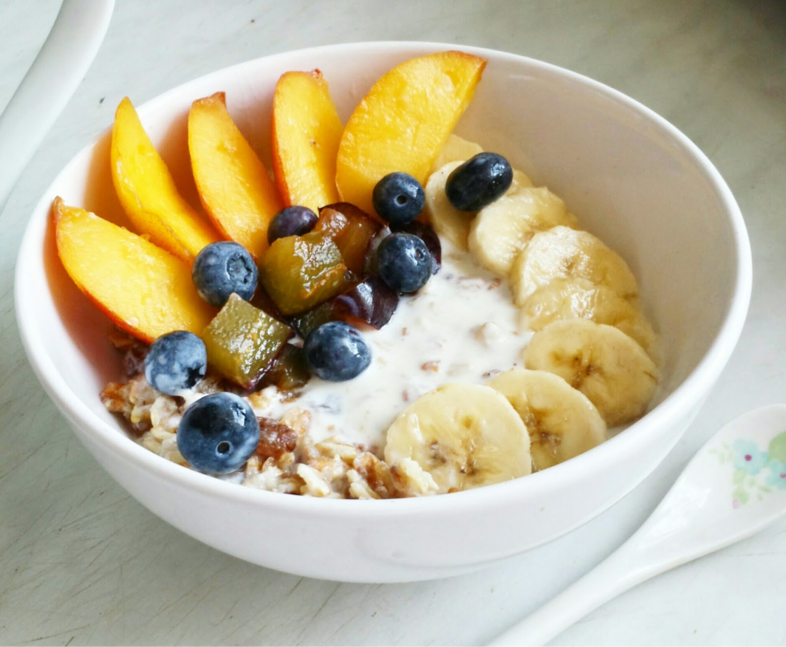 Bo talerz musi być kolorowy! 57. Platki owsiane z jogurtem