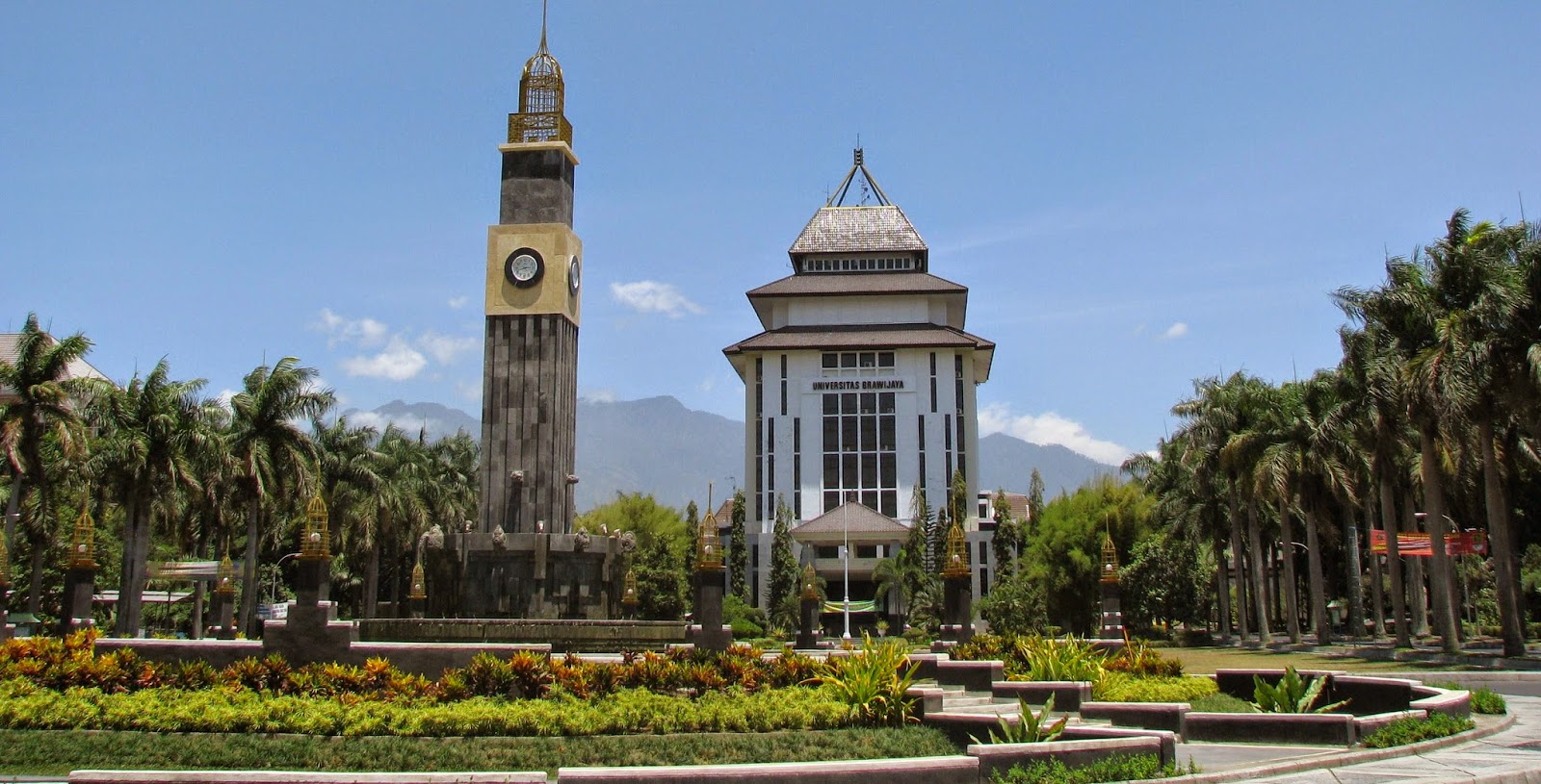 Universitas terbaik di Jawa Timur 2015 Universitas terbaik di Jawa Timur 2015
