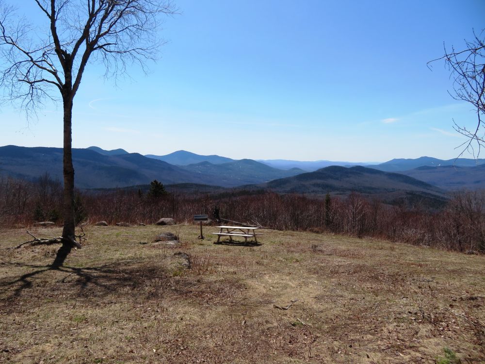 Outdoor Diversion Hall's Ledge Trail and Hutmen's Trail Loop Hike