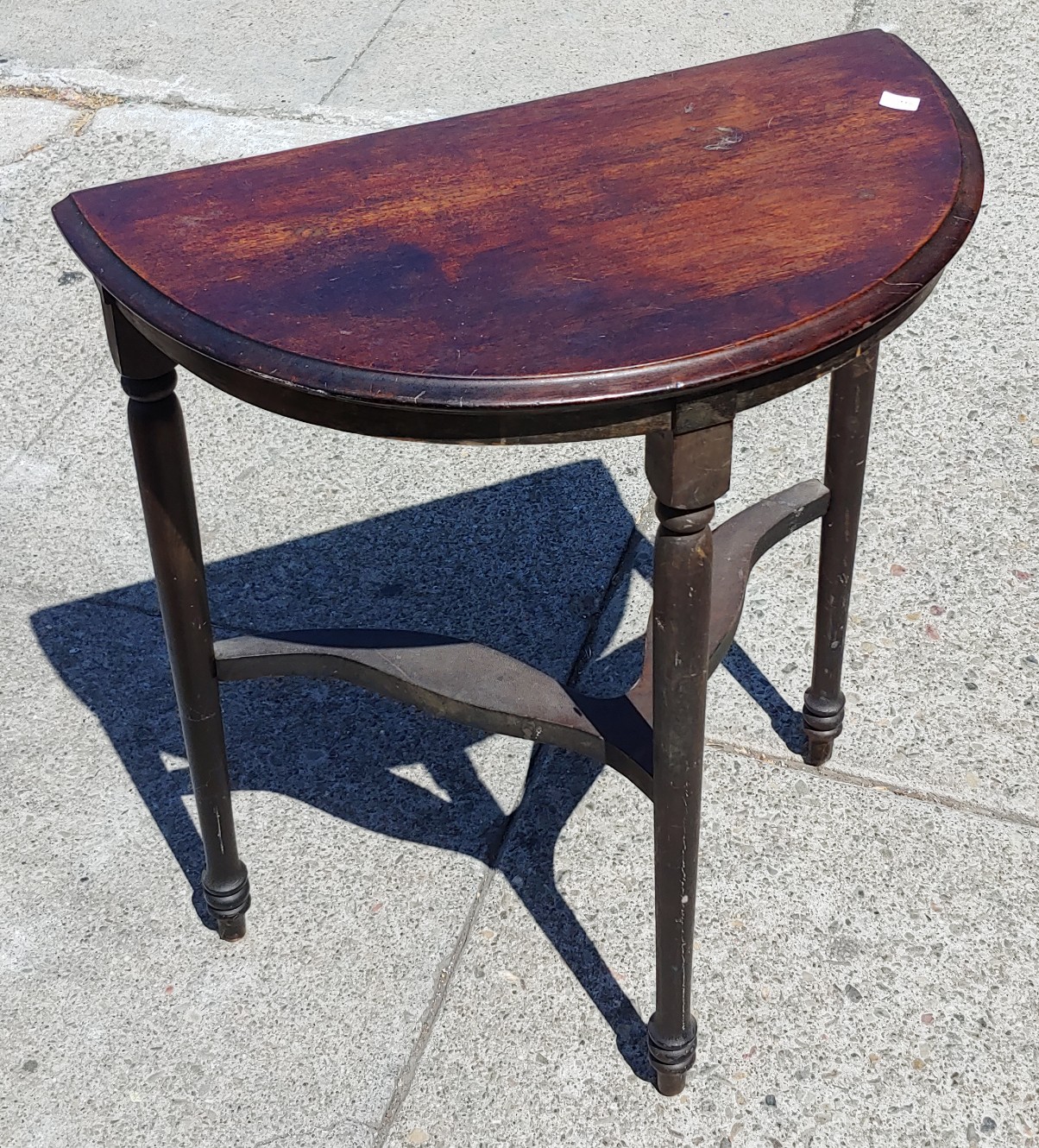 UHURU FURNITURE & COLLECTIBLES **SOLD** 31654 Vintage Mahogany 12" x