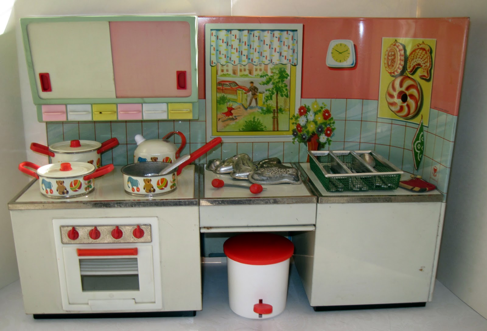 Tracy's Toys (and Some Other Stuff): 1950s German Kitchen ...