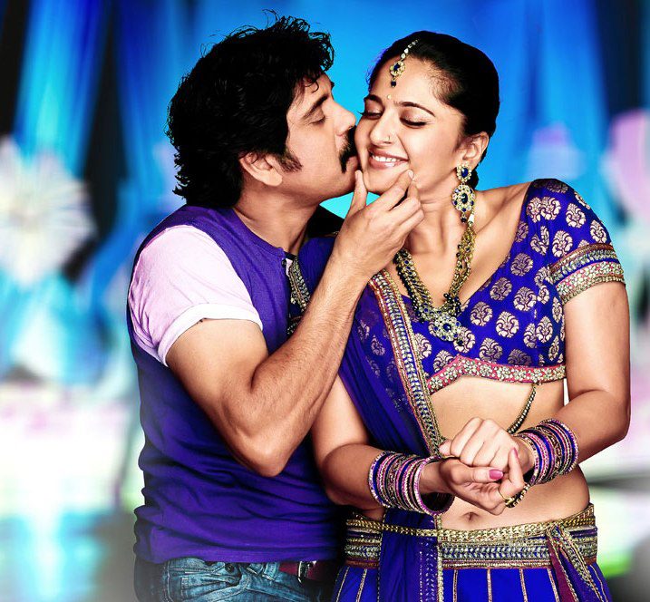 damarukam nagarjuna anushka latest photo gallery 2012 - a movie book