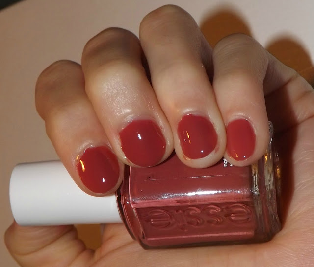 Perfectly Polished 12 Essie "In Stitches"