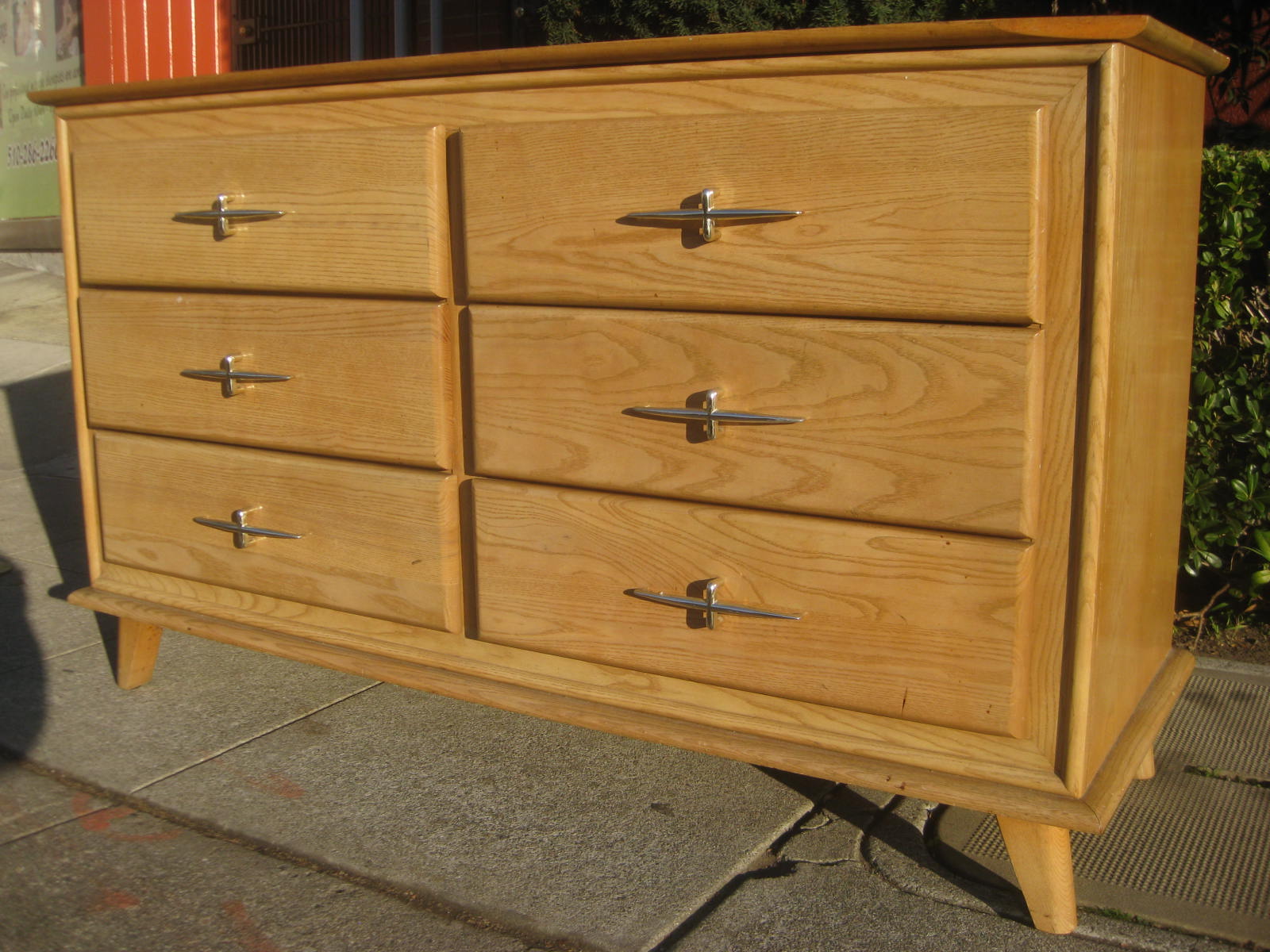UHURU FURNITURE & COLLECTIBLES SOLD Space Age Dresser 100