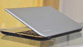 Laptop Toshiba S40DT AMD A4 Second Malang