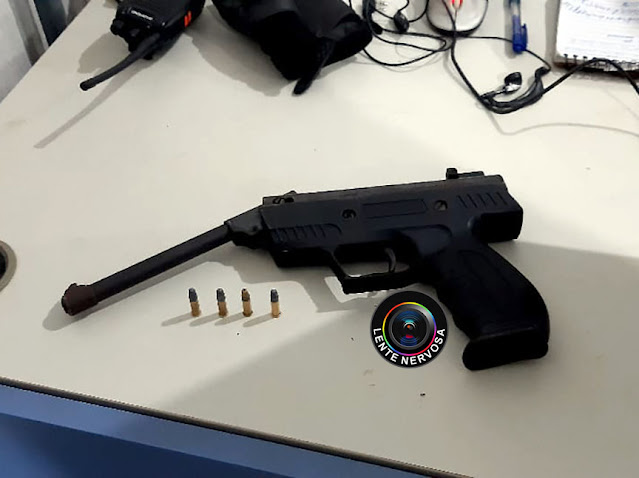 Dupla é presa com arma de fabricação no Bairro JK, na capital