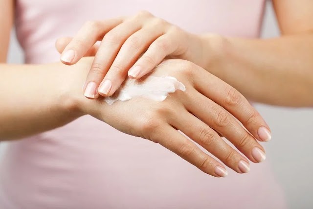 5 Ways to Give Ageing Hands a Hand