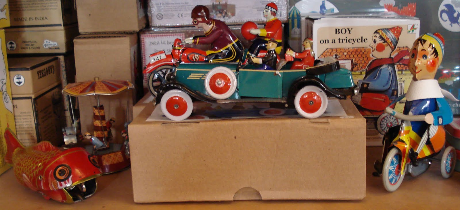 Meric, le petit bazar: Quelques jouets d'autrefois