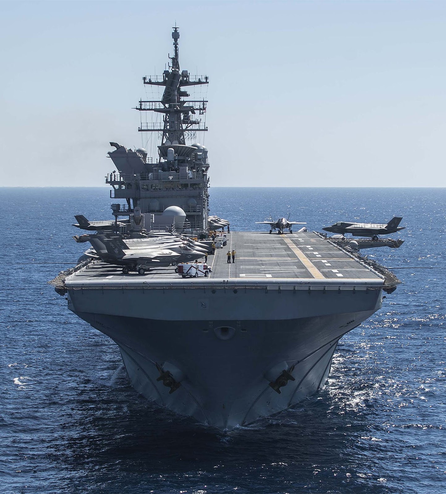 America's Amphibious Assault Ships Can Now Be Converted Into Light ...