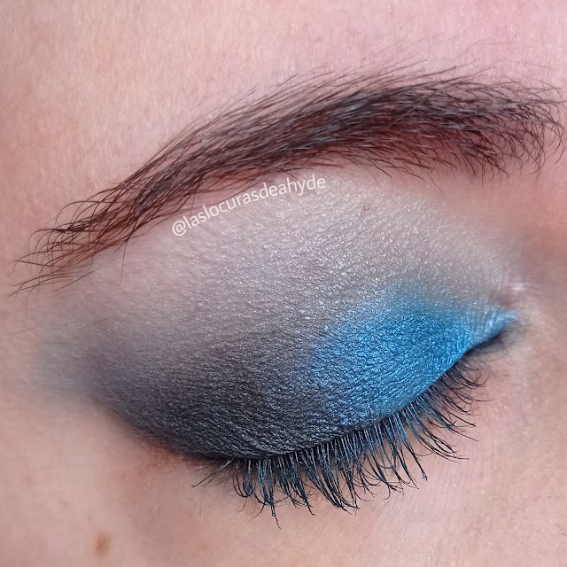 https://www.laslocurasdeahyde.com/2021/03/makeup-azul.html