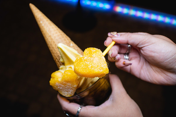 台南最潮飲品『朕心加加』新開幕,超帥氣跑車與『雷神之鎚』都在這! 台南最潮飲品『朕心加加』新開幕,超帥氣跑車與『雷神之鎚』都在這!