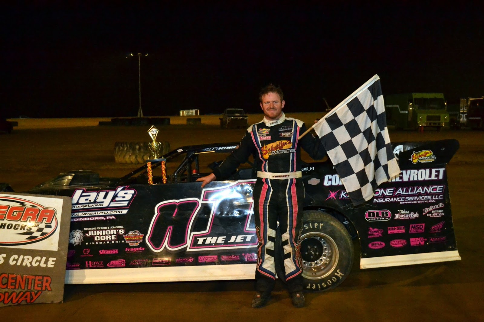 Twin 25for the Lias Tire Super Late Models Saturday night with