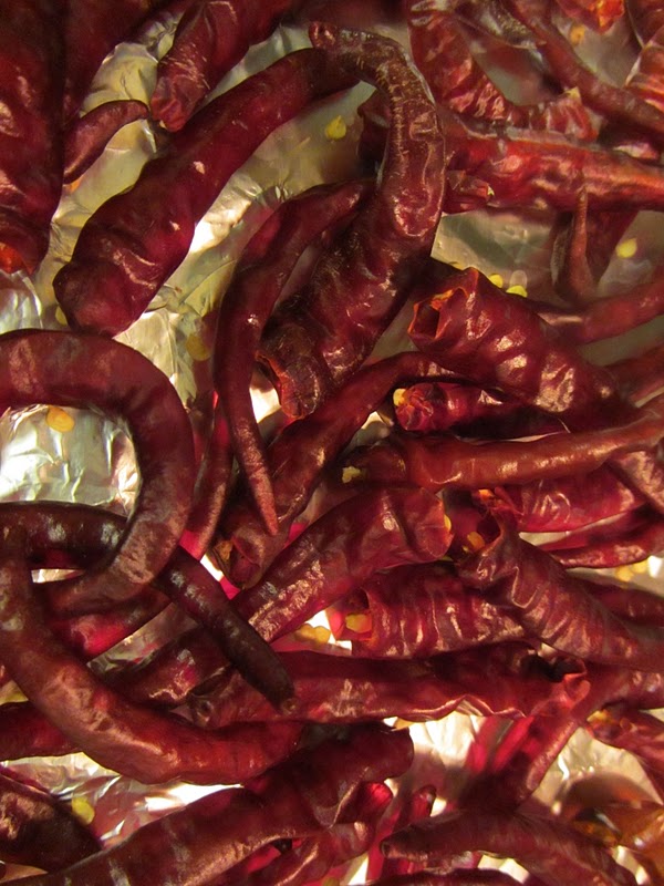 The Rusted Garden Journal How to Oven Dry/Dehydrate Cayenne Peppers