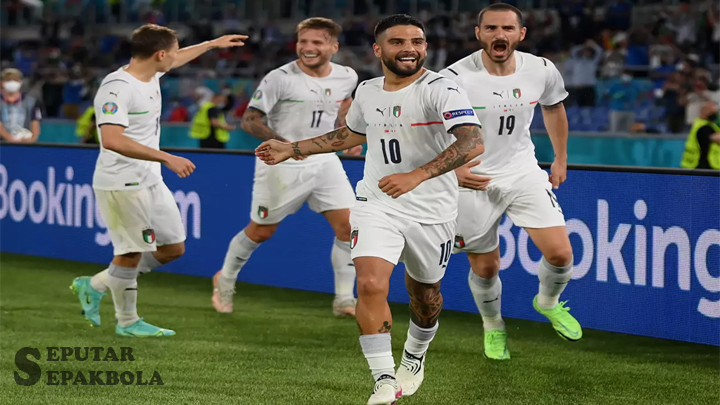 Turkey 0 - 3 Italy turki 0 - italia 3