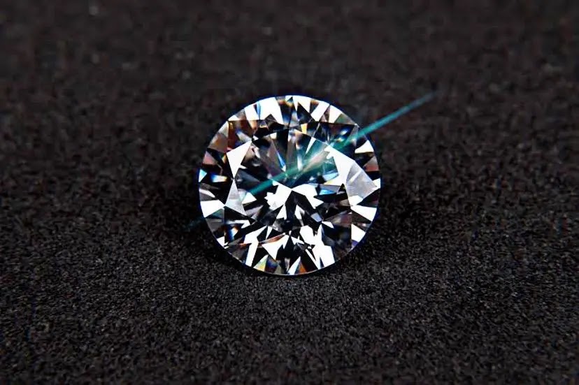 What makes Diamond "Sparkle"? Diamond Inhouse Blogs