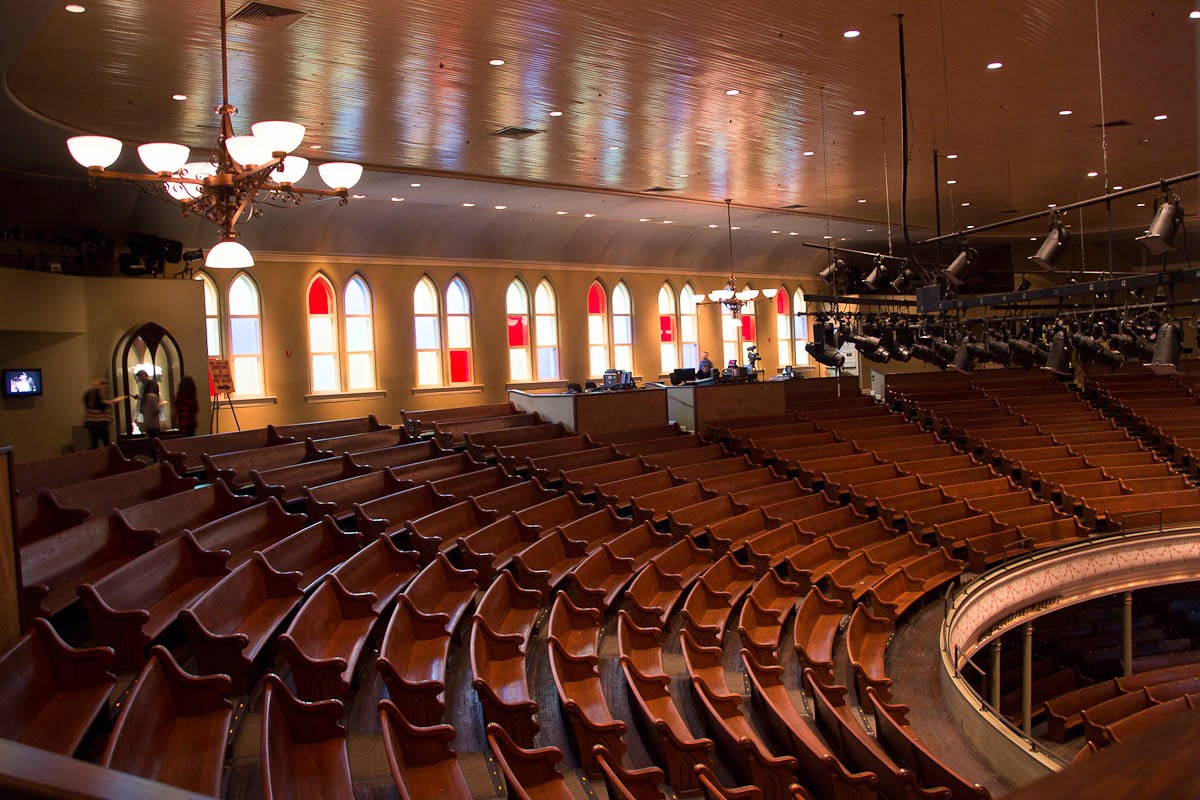 Life in a canned ham Touring the Ryman Auditorium