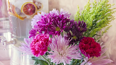 Wallpaper free beautiful bouquet of colorful flowers