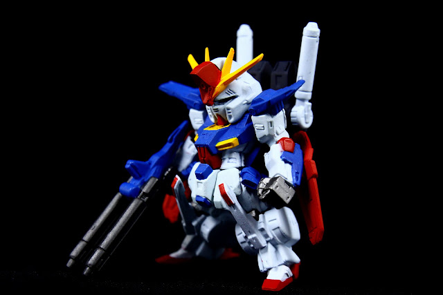 GUNDAM CONVERGE #09 AMPRIFIED ZZ GUNDAM バンダイ 商品