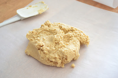 S'mores Pie has a delicious graham cracker crust and is filled with melty chocolate and gooey marshmallows. Life-in-the-Lofthouse.com