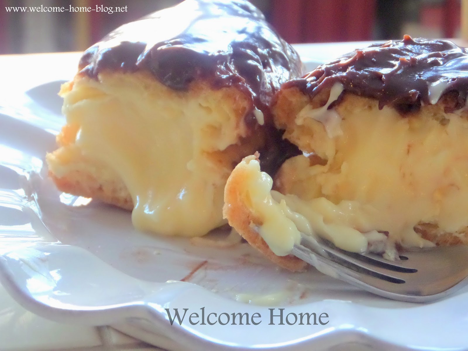 Home Blog ♥ Chocolate Eclairs with Vanilla