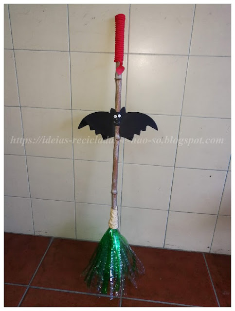 Halloween -  Witch Broom