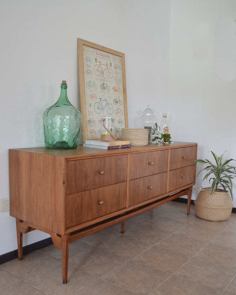 Un mueble estilo americano que ahora sí luce la madera / Vero Palazzo