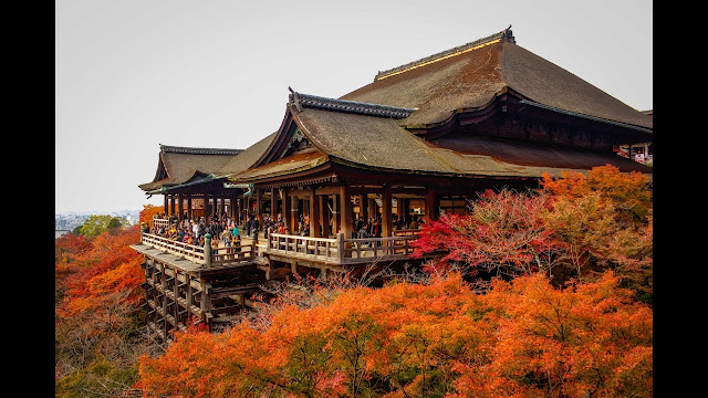 kiyomizuderaautumn01.jpg