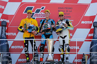 http://www.paddockrider.com/2015/11/rabat-gana-la-carrera-de-moto2-en.html