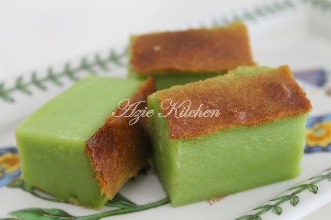 Kuih Bakar Istimewa Azie Kitchen Yang Paling Sedap