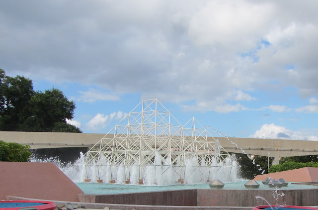 Imagination Pavilion Water Fountain Epcot Walt Disney World