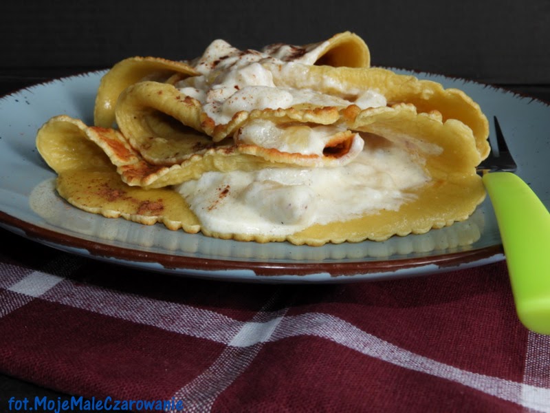 Naleśniki ze skyrem i gruszkami w cynamonie Moje Małe Czarowanie