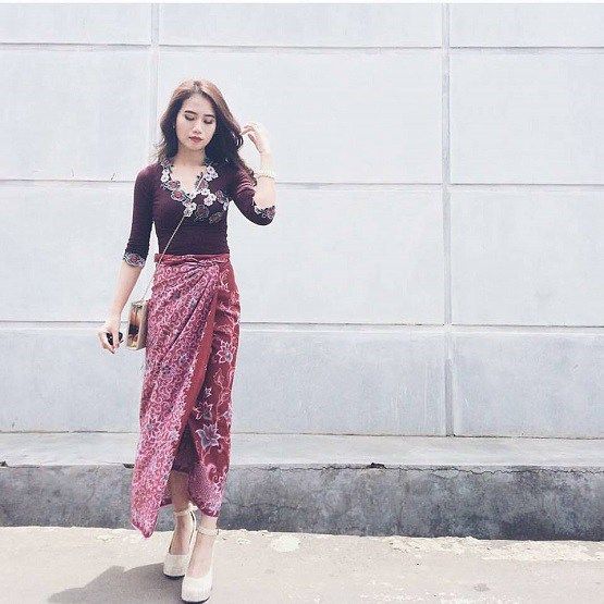 Model Gaun Kebaya Remaja Dress Panjang Pendek Simple Modern Brokat