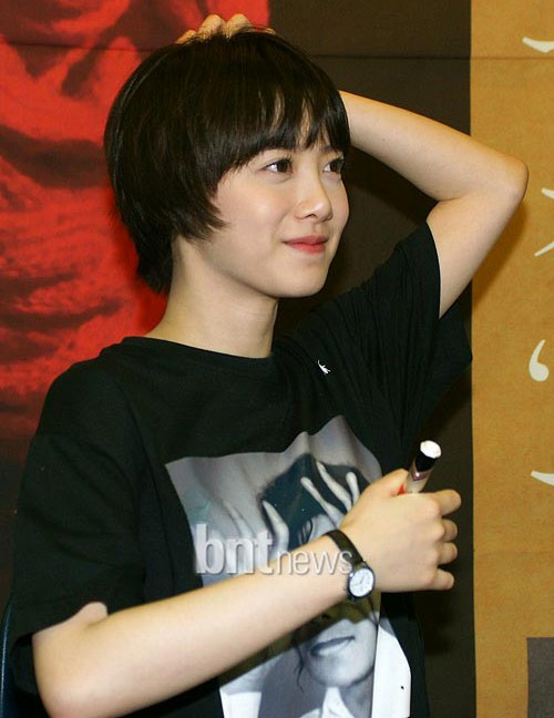 Tuyển tập sao nữ mặt tròn để tóc ngắn siêu xinh Tuyển tập sao nữ mặt tròn để tóc ngắn siêu xinh