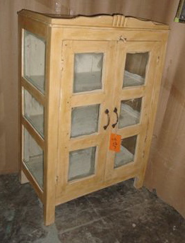 Living Room Zürich: Shabby Chic, Vintage Möbel