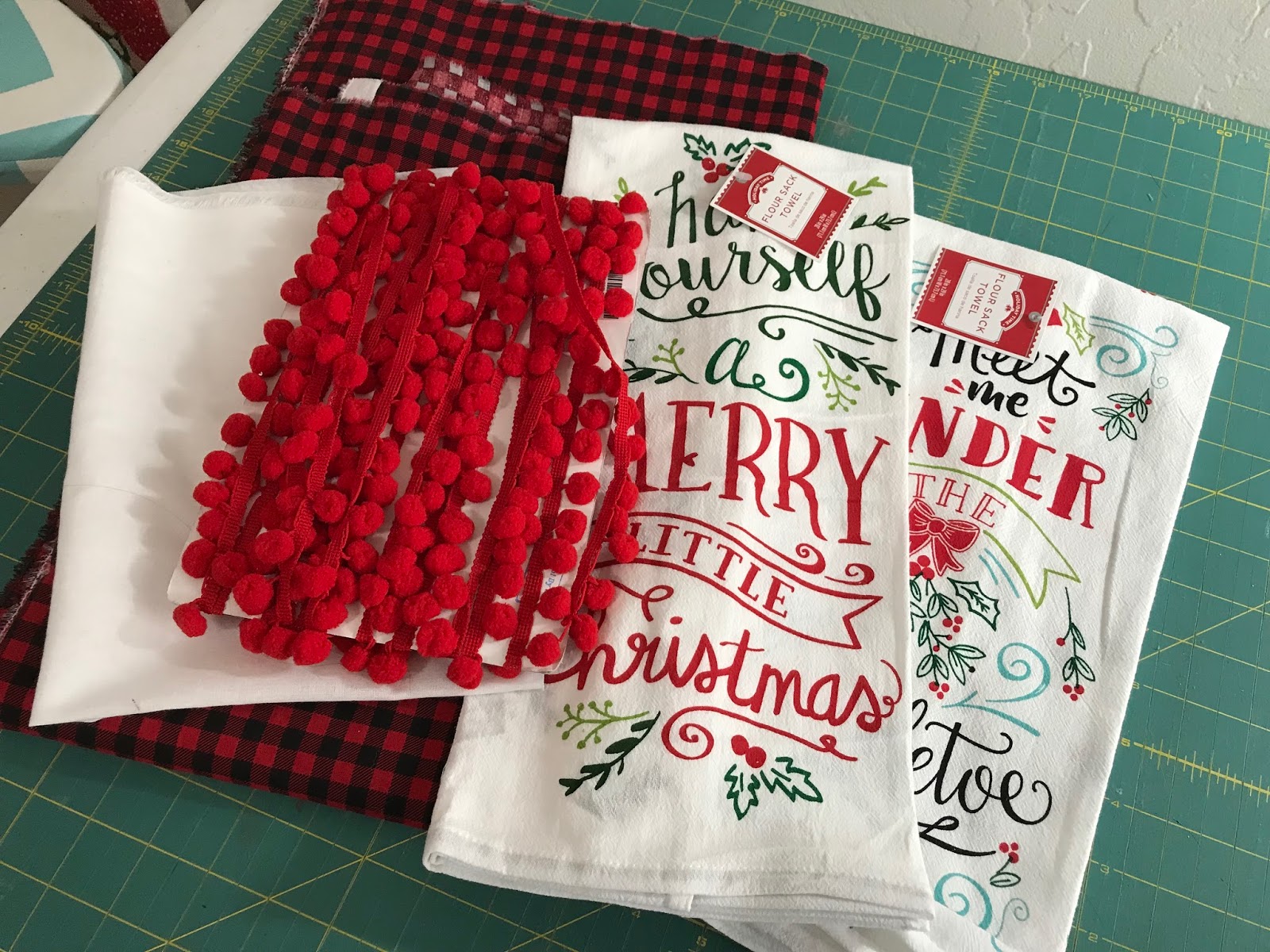 Everyday Celebrations Tutorial Handmade Pillows Using a Flour Sack Towel