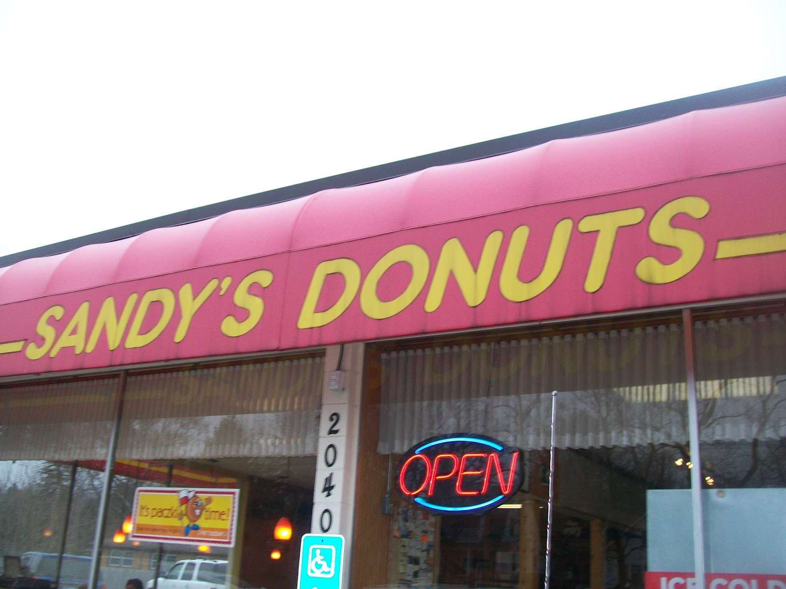 Michigan Cottage Cook SANDY'S DONUTS ON THE POLISHSIDE OF GRAND