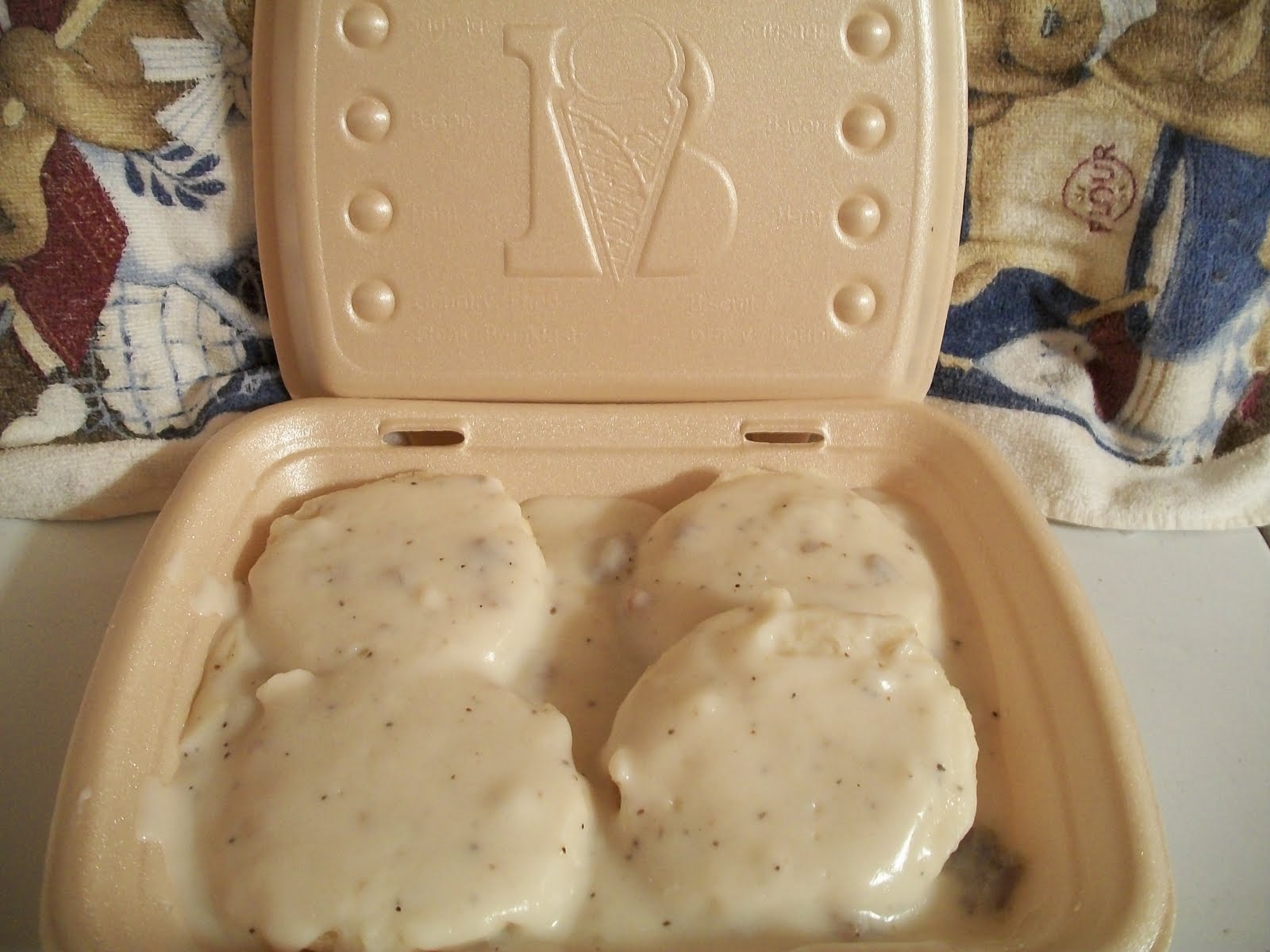 Cats, Kids and Crafts Braum's Biscuits and Gravy