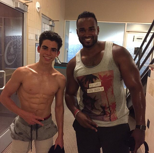 Cameron Boyce - New Shirtless Twitter Pics.