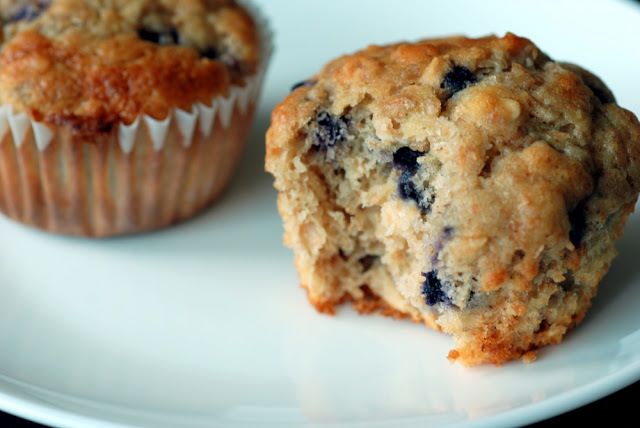 How to make Healthy Banana Oat Muffins