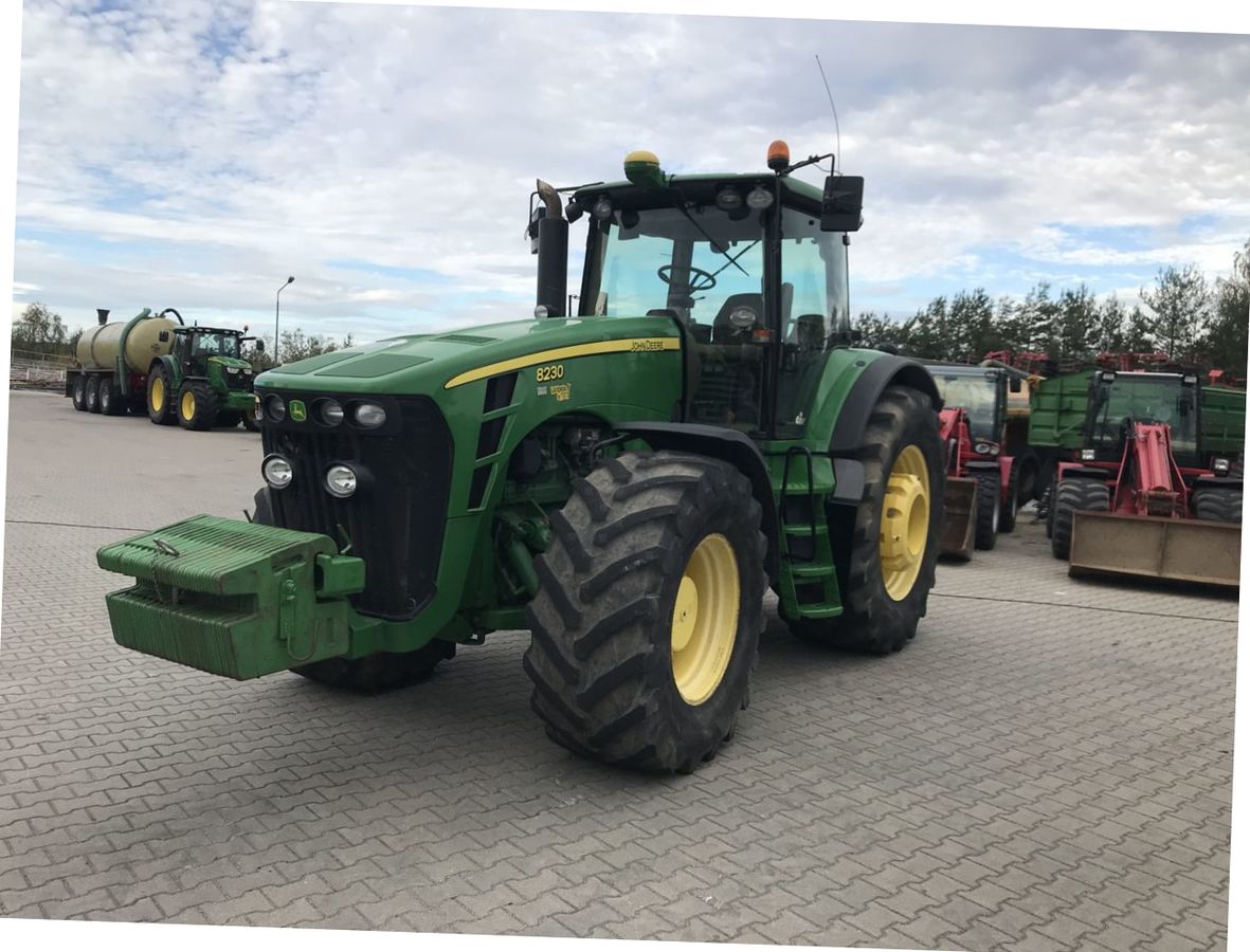 John Deere Tractors Long Lasting Quality at Low Prices John Deere