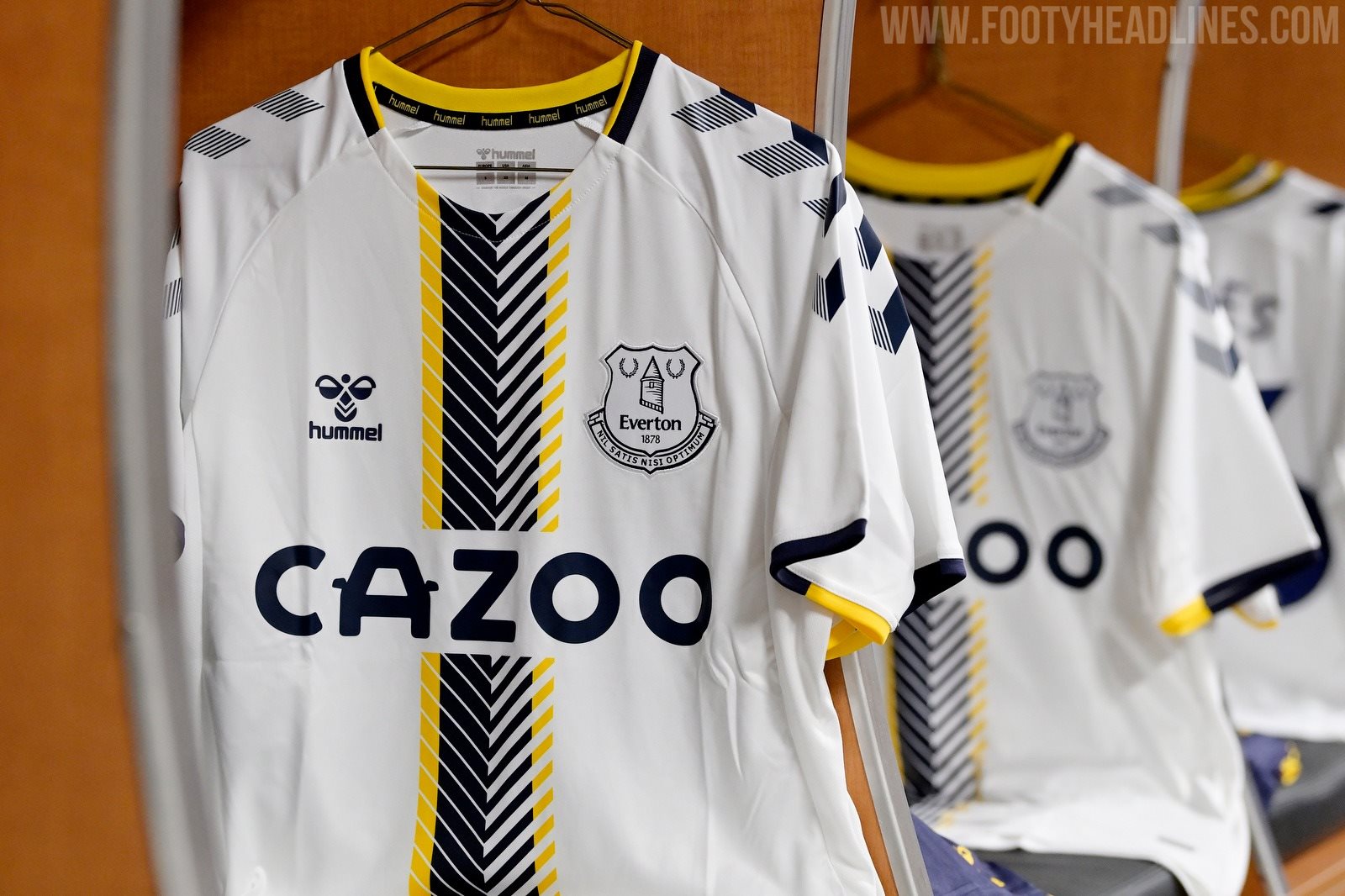 Everton 21-22 Home & Goalkeeper Kits Released - Footy Headlines