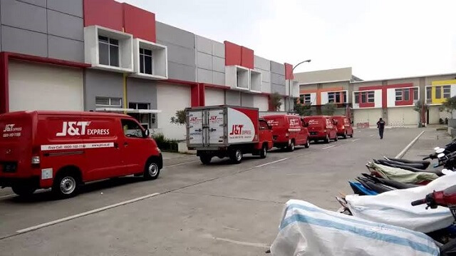 Nomor Telepon J&amp;T Pusat Hingga Media Sosial Lengkap Dengan