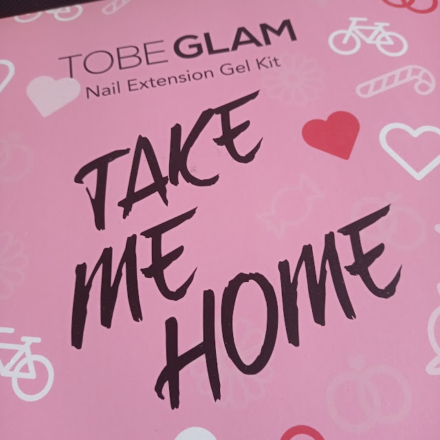 https://www.laslocurasdeahyde.com/2021/07/tobe-glam-review.html