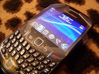 BlackBerry 8520 Curve with optical trackball spotted 1