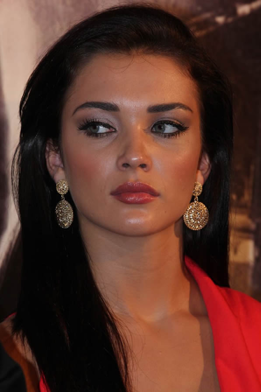Best HD Every Wallpapers: Amy Jackson Hd Wallpapers